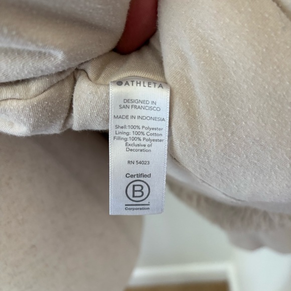 Athleta Ritual Faux Fur zip up jacket with hood Size Medium - Picture 9 of 10